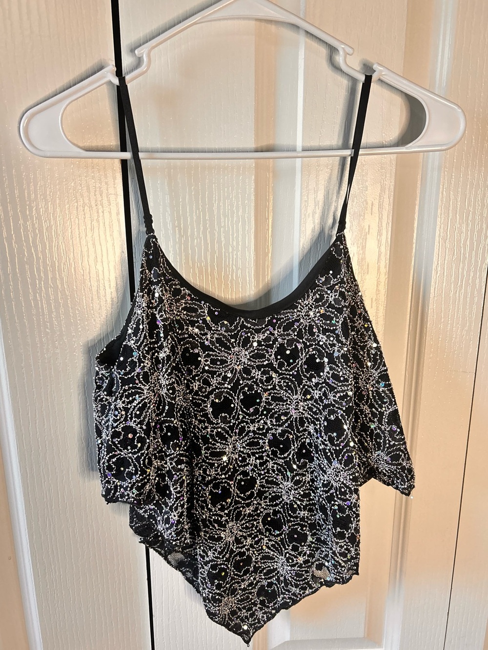 Body Central‎ Women’s XL Black Sequin Floral Spaghetti Strap Top Vintage Y2K
